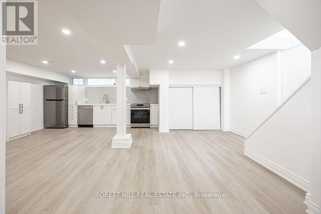 Building Photo - 63 Burcher Rd