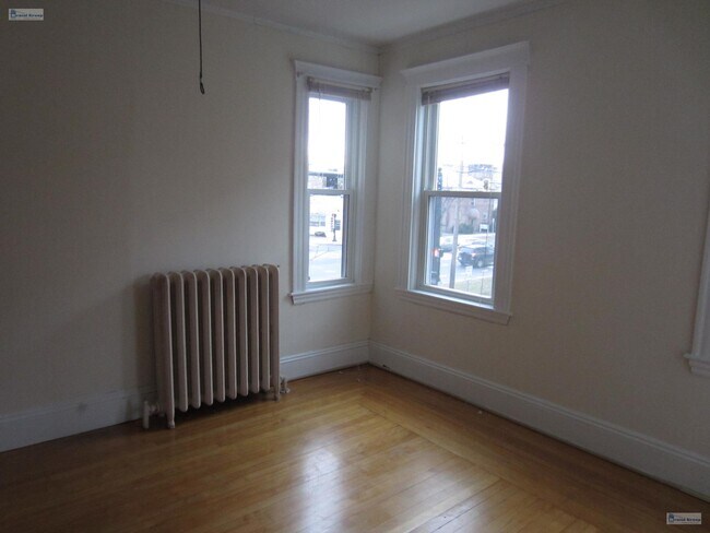 Building Photo - 286 Massachusetts Ave