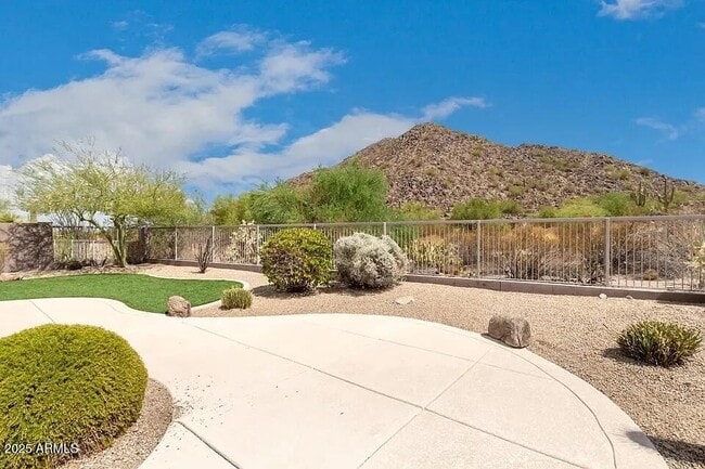 Building Photo - 3343 N Boulder Canyon