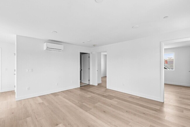 Foto del edificio - 1259 Lincoln Ave