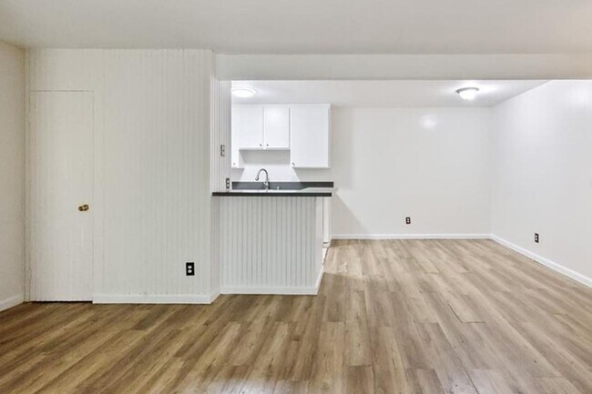 Foto del edificio - 2 Bedroom, 2 Bathroom South Coast Villas Ground Floor Condo