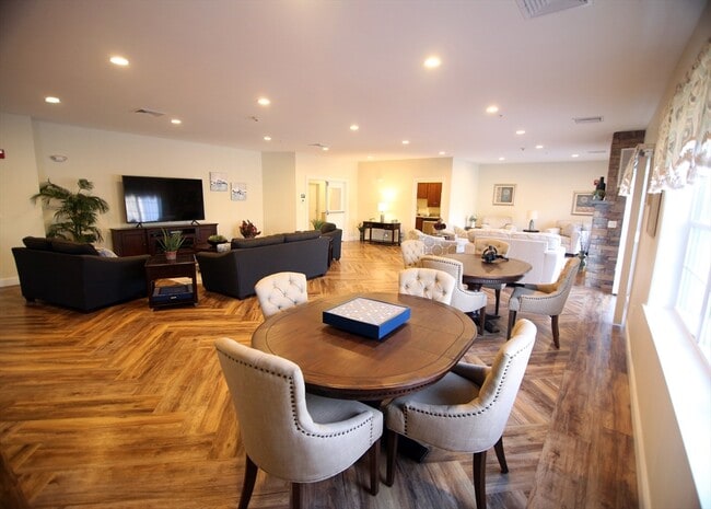 Foto del edificio - 2 Regency Village Way