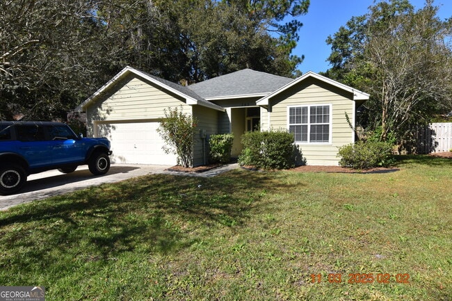 Building Photo - 202 Hallowes Dr S