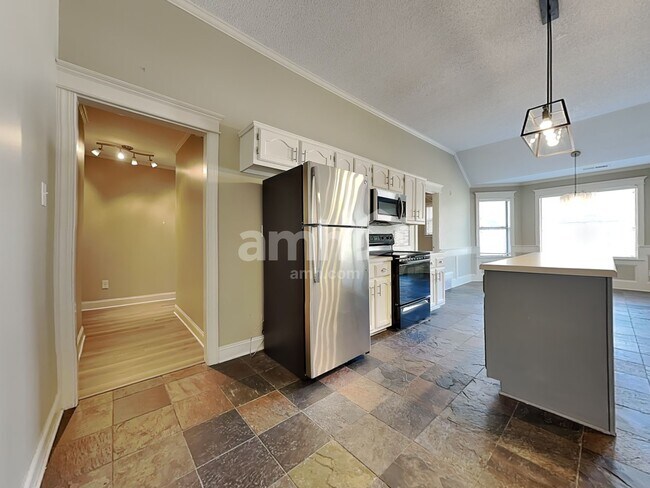 Foto del edificio - 1449 Albon Dr