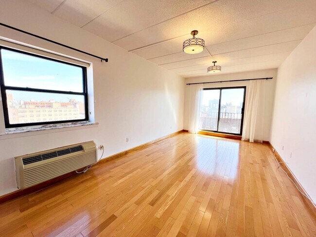 Foto del edificio - 139-76 35th Ave
