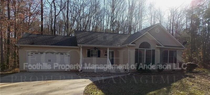 Foto principal - 102 Circle Dr