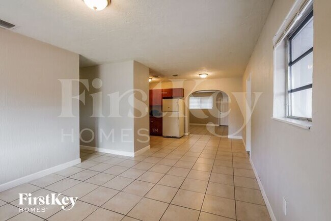 Foto del edificio - 3010 NW 172nd Terrace