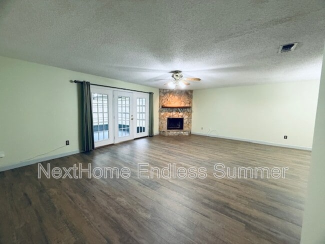 Photo - 10879 Cabbage Pond Ct Townhome
