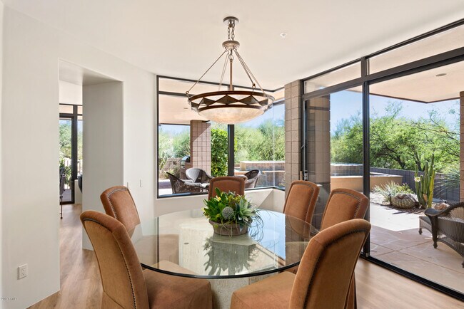 Foto del edificio - 10687 E Fernwood Ln