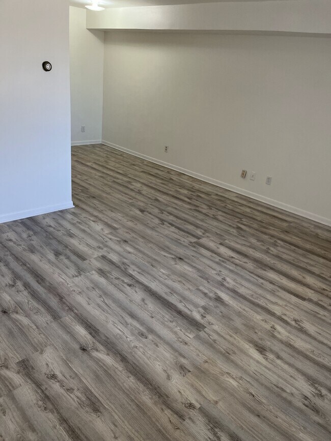 Foto del edificio - 31914 Harper Ave