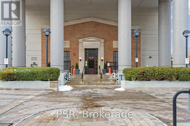 Building Photo - 70 High Park Ave