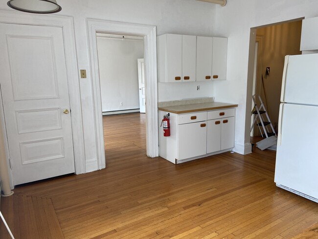 Kitchen/ Living Room/ Hall - 140 Highland Ave