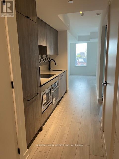 Photo du bâtiment - 5-405 Lakeview Ave