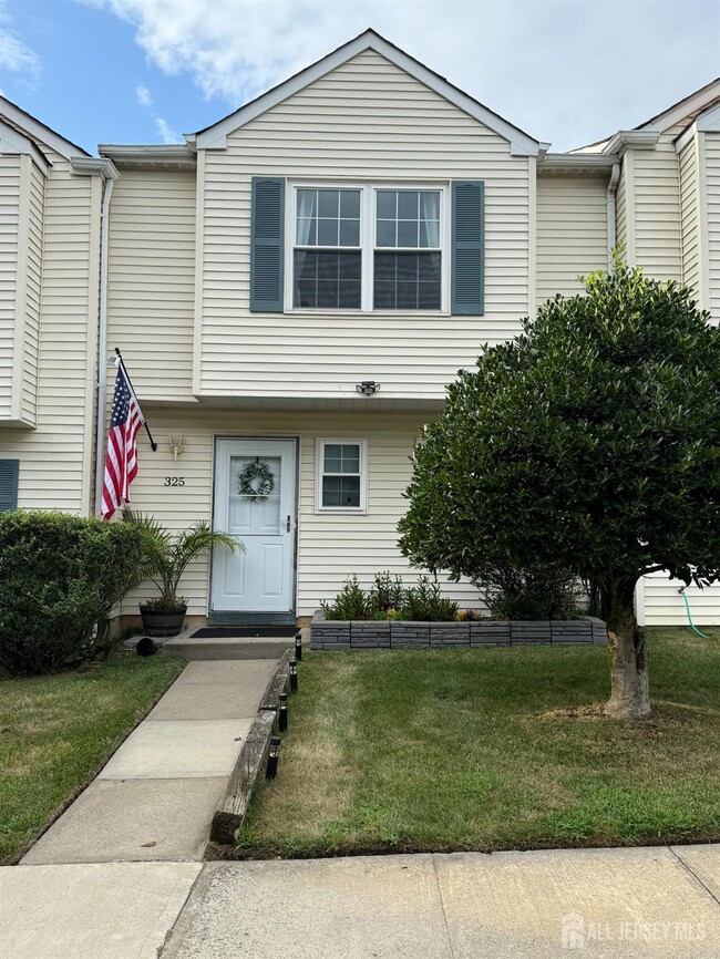 Building Photo - 325 Kingsbridge Ct