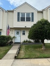 Building Photo - 325 Kingsbridge Ct