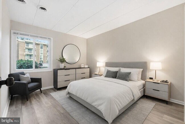 Foto del edificio - 2648 Redcoat Dr