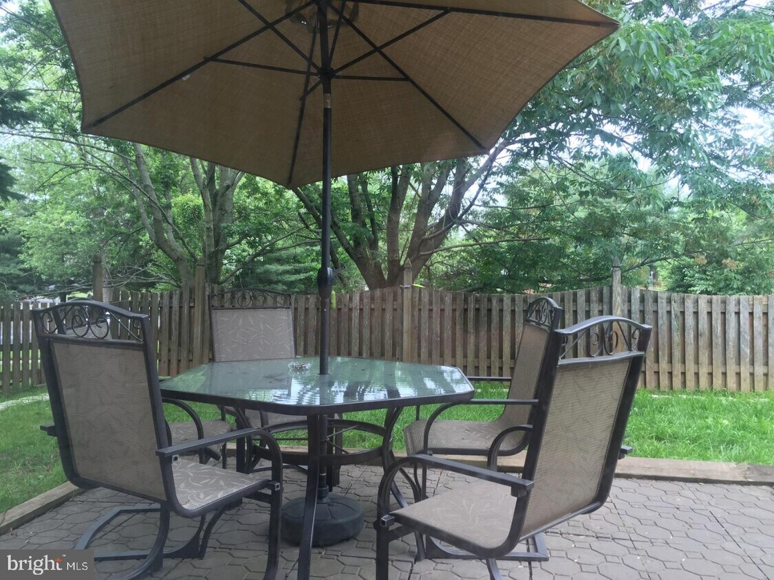 174 Commonwealth Dr, Newtown, PA 18940 Townhouse for Rent in Newtown