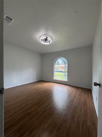 Foto del edificio - 3205 Galaxie Rd
