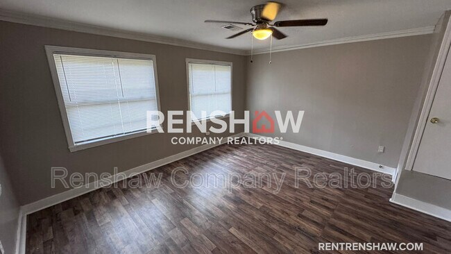 Foto del edificio - 4094 Orleans Rd