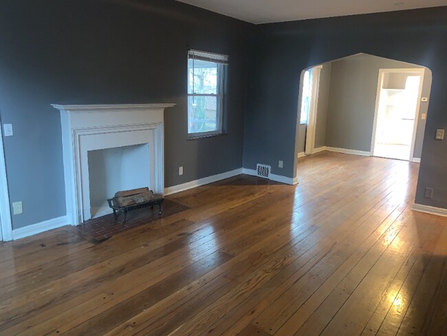 Building Photo - 4525 Paddock Rd