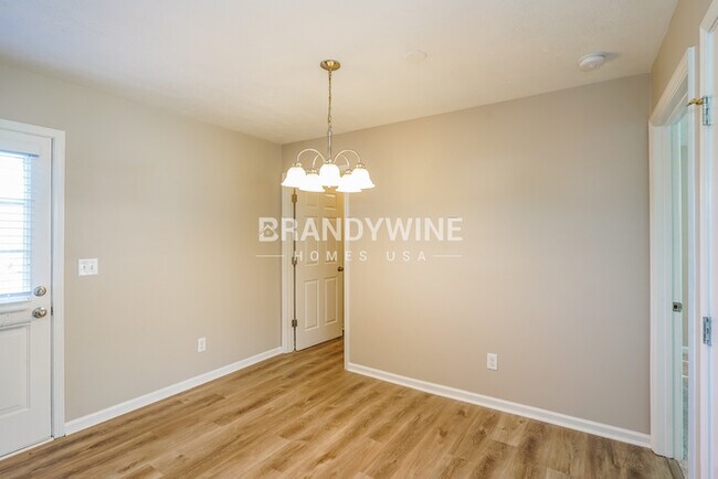 Building Photo - 1 MONTH FREE!!