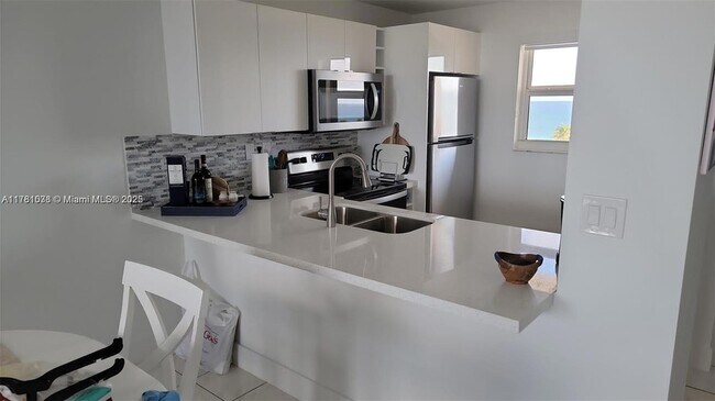 Foto del edificio - 1391 S Ocean Blvd