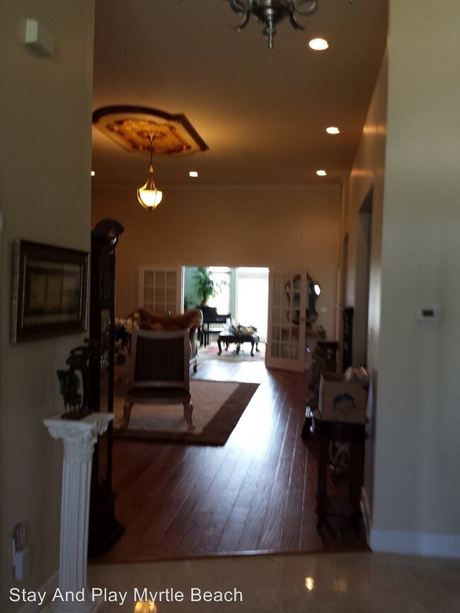 Building Photo - 5 br, 4.5 bath House - 3712 Faith Drive