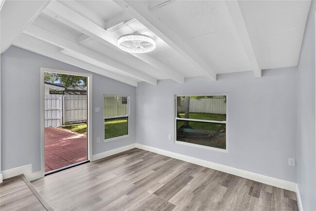 Foto del edificio - 2448 Andros Ln