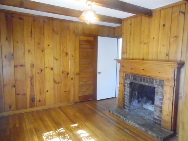 Foto del edificio - 2492 Southview Dr