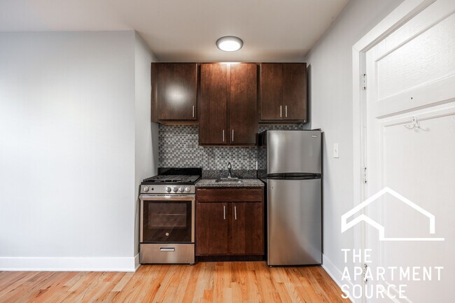 Foto del edificio - 4546 N Damen Ave