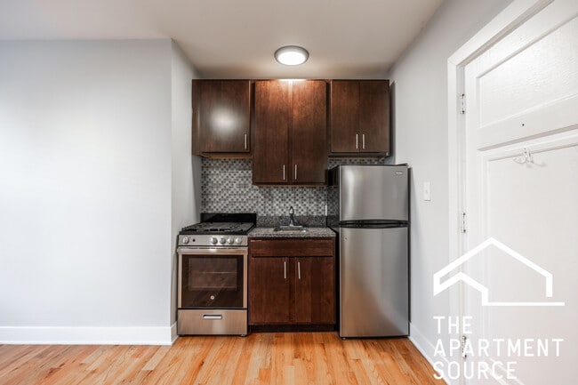 Photo - 4546 N Damen Ave Apartment