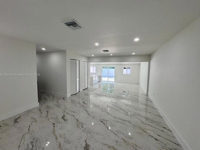 Foto del edificio - 11000 SW 47th Terrace