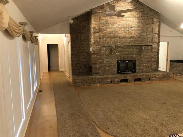 Foto del edificio - 13745 Meadow Ln