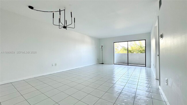 Building Photo - 130 S Shore Dr