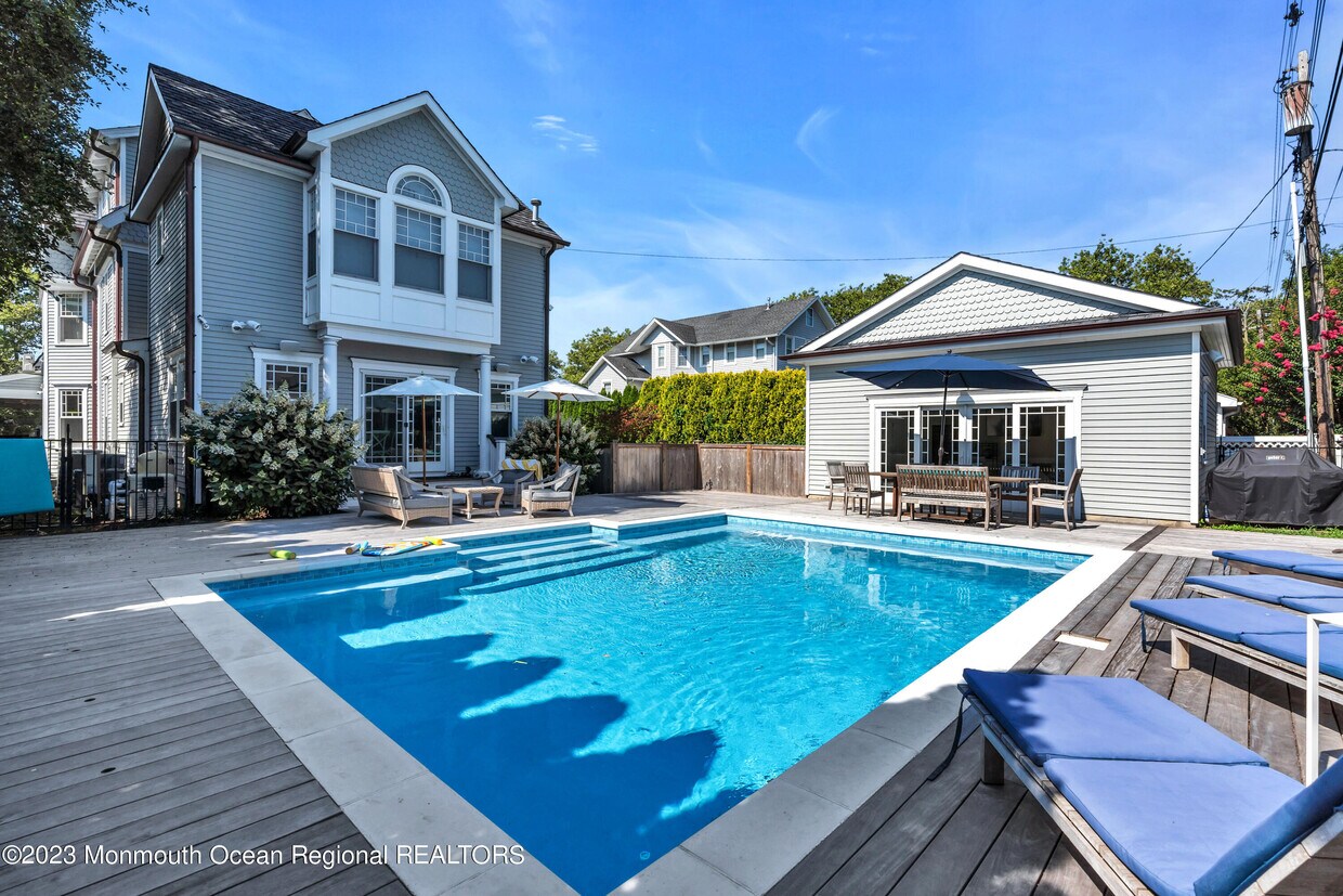 Foto principal - 214 Monmouth Ave