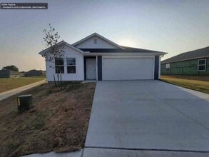 Building Photo - 1101 Downy Dr