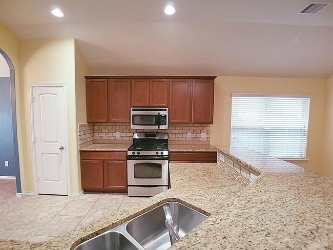 Building Photo - 20510 S Blue Hyacinth Dr