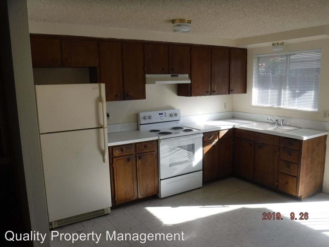 Foto principal - 1025-1027 Morrison Ave