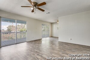 Building Photo - 289 Isle of View Dr