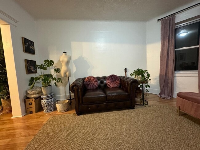 Building Photo - 69 POPLAR St