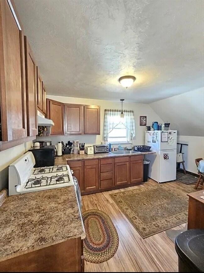 Cocina - 81 Morton St