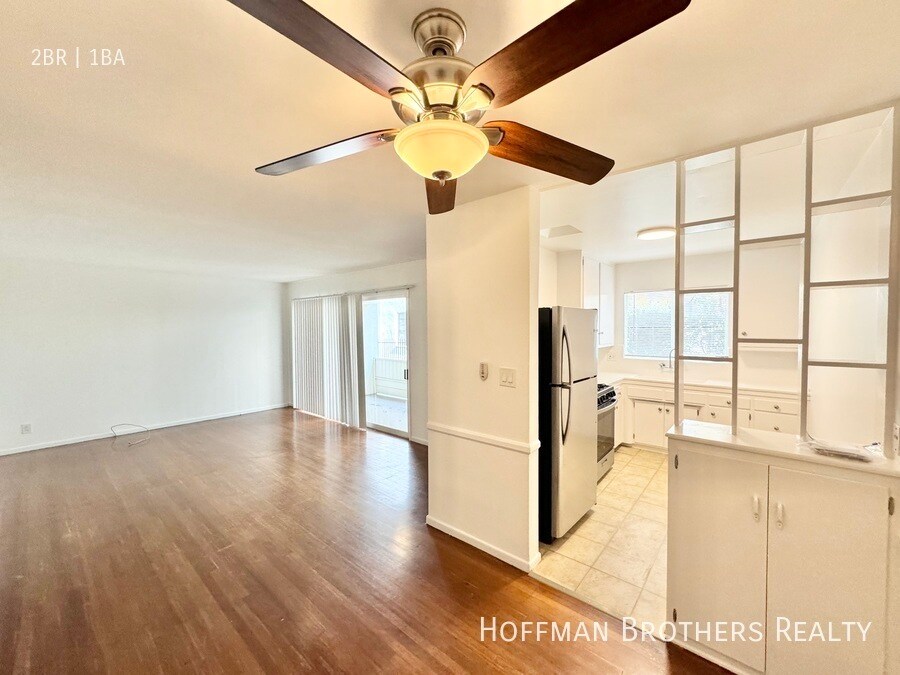 Foto principal - 429 S Sherbourne Dr