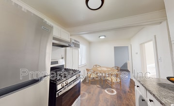 Building Photo - 2714 Virginia Ave