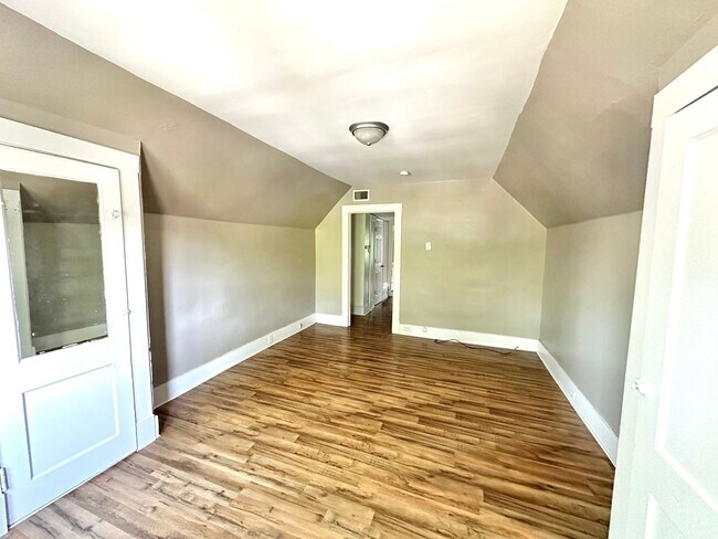 Photo - 12 Demmer Ave Apartment