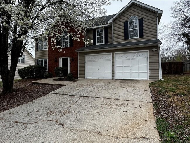 Building Photo - 2463 Meadow Spring Dr