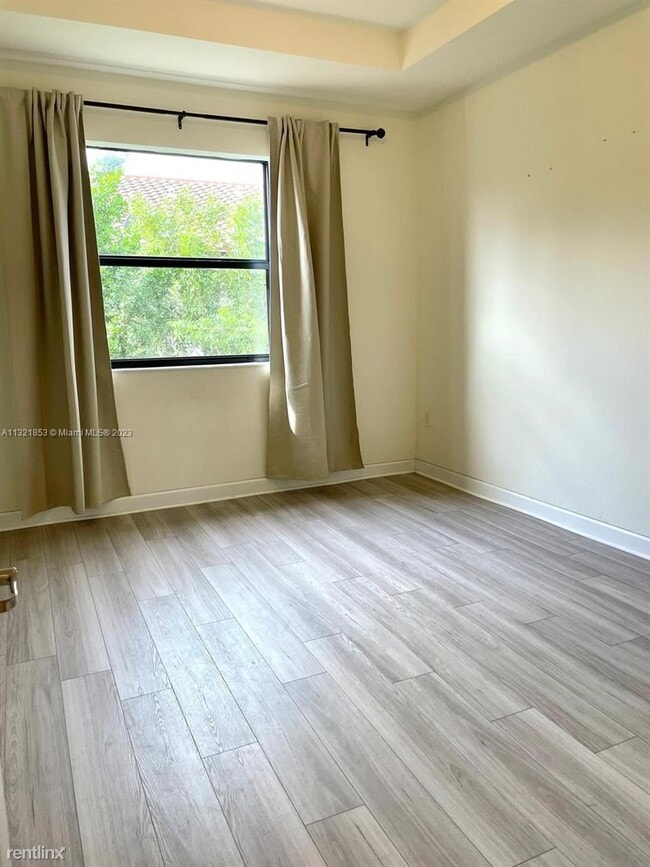 Building Photo - 2 br, 2.5 bath House - 9254 W 33rd Ln