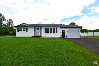 Building Photo - 1401 Woodbury Dr