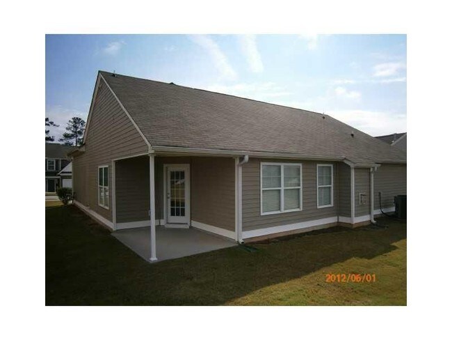 Foto del edificio - CHARMING RANCH STYLE HOME IN LOGANVILLE