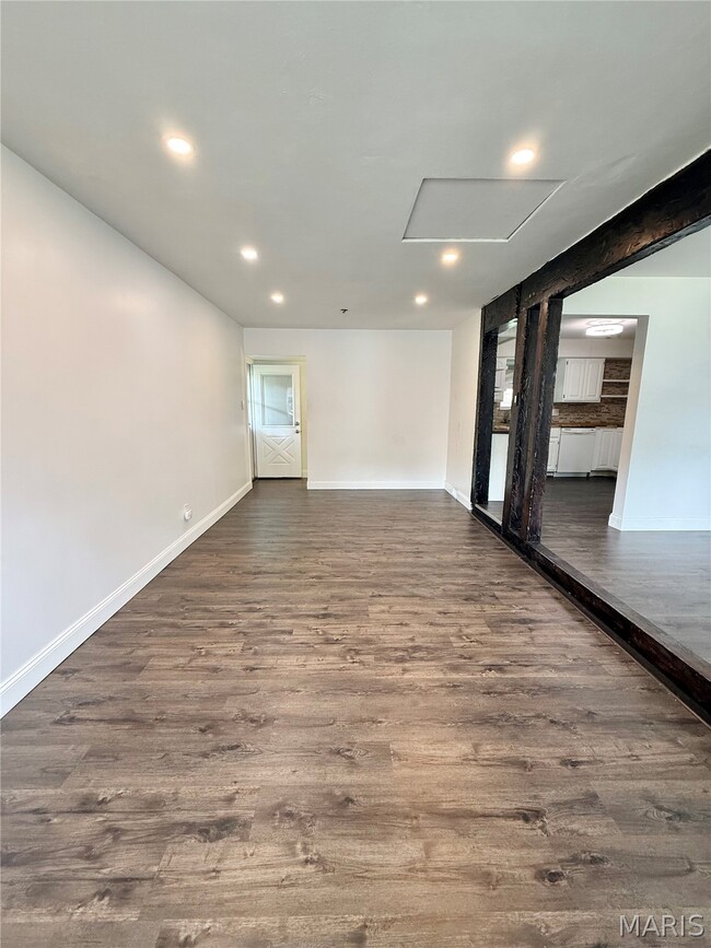 Building Photo - 76 Gatewood Ct