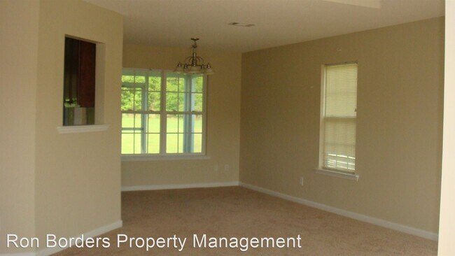 Building Photo - 3 br, 2 bath House - 5761 Emily Lane